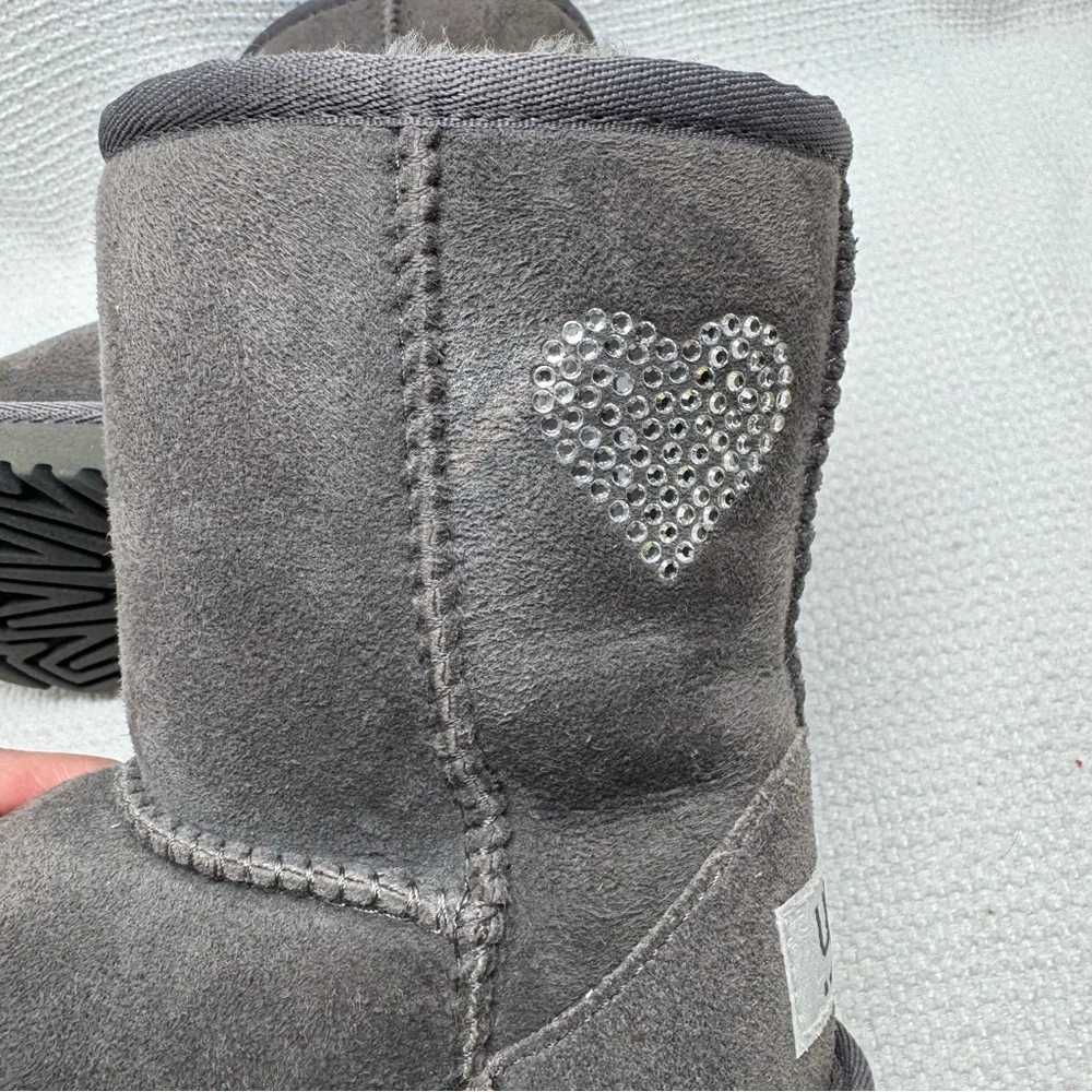 UGG Kids' Classic II Charcoal Suede Boots,Heart & S Detail, Infant sz 7